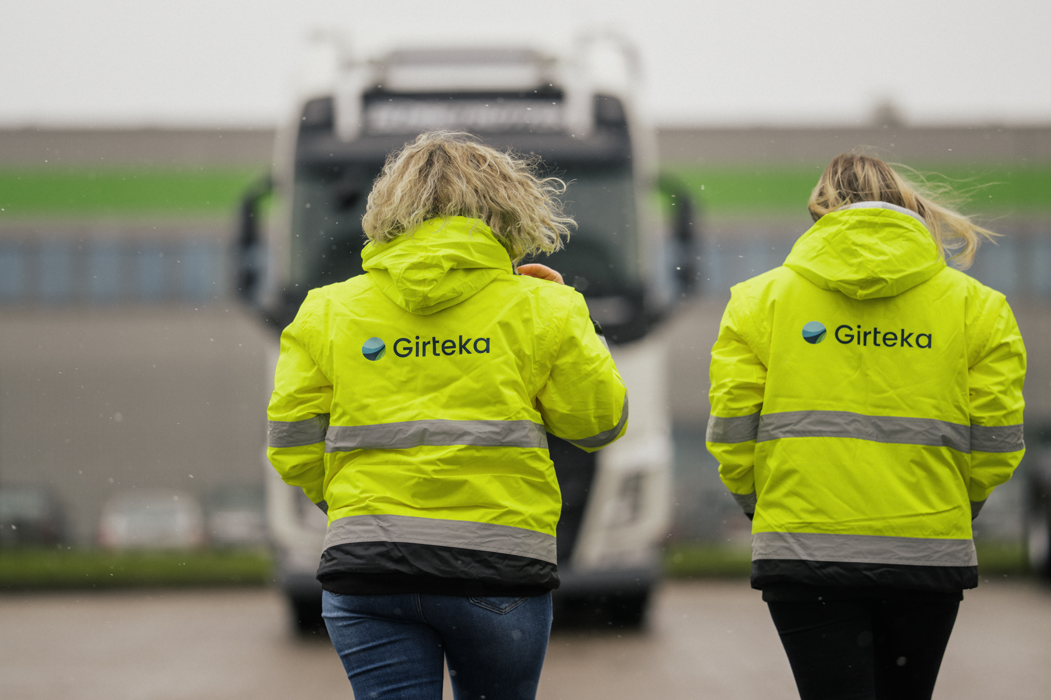woman truck driver